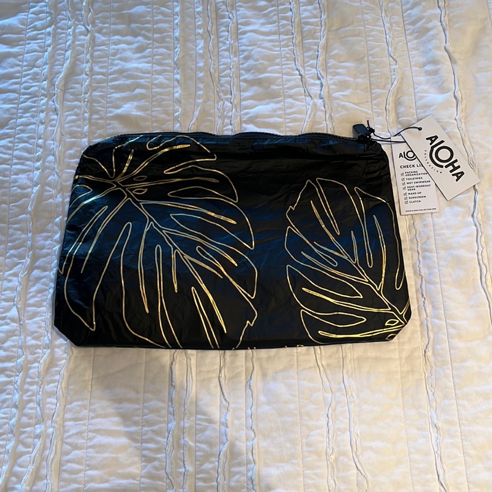 Brand new with tags aloha collection mid size pouch